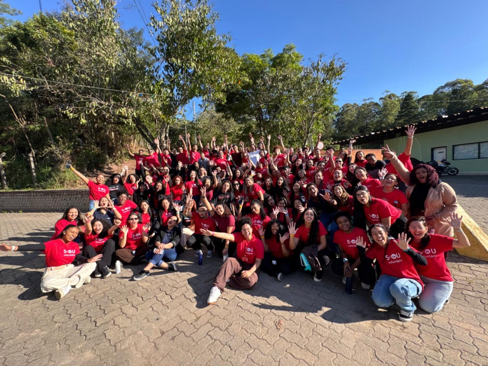 Voluntariado que Transforma: Como a Educação Financeira e Mentoria geram impacto na sociedade.